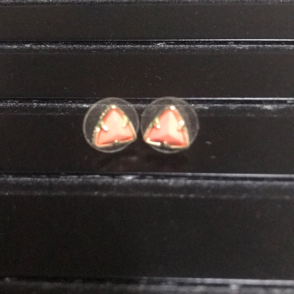 Kendra Scott Coral Studs
